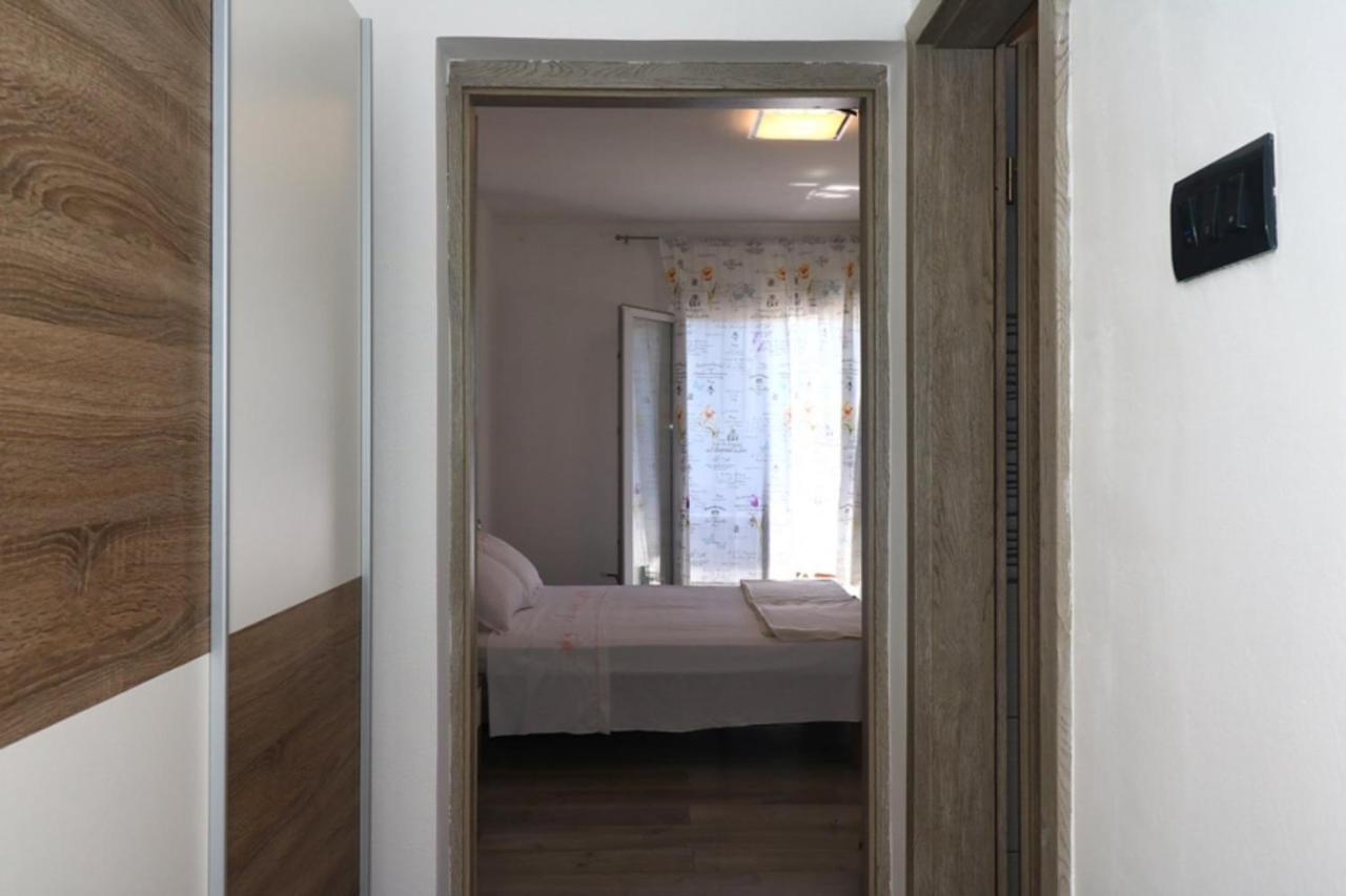 Apartmani Mikin เบทินา ภายนอก รูปภาพ