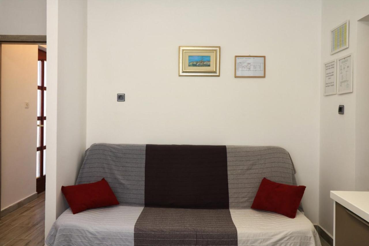 Apartmani Mikin เบทินา ภายนอก รูปภาพ