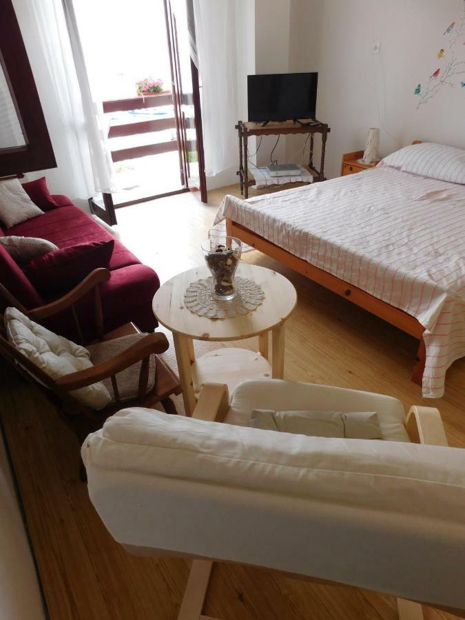 Apartmani Mikin เบทินา ภายนอก รูปภาพ
