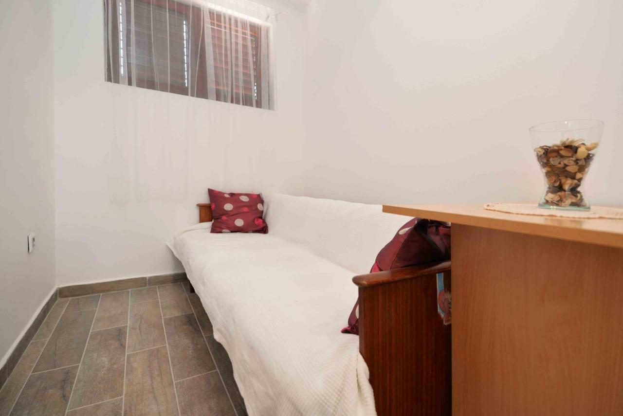 Apartmani Mikin เบทินา ภายนอก รูปภาพ