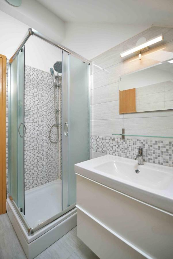 Apartmani Mikin เบทินา ภายนอก รูปภาพ